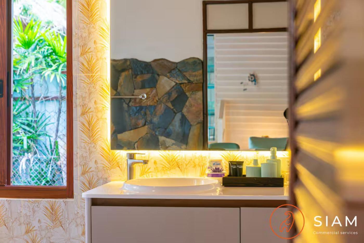 The Wooden Beach House 3Br - Sunset Beach Garden Taling Ngam  Luaran gambar