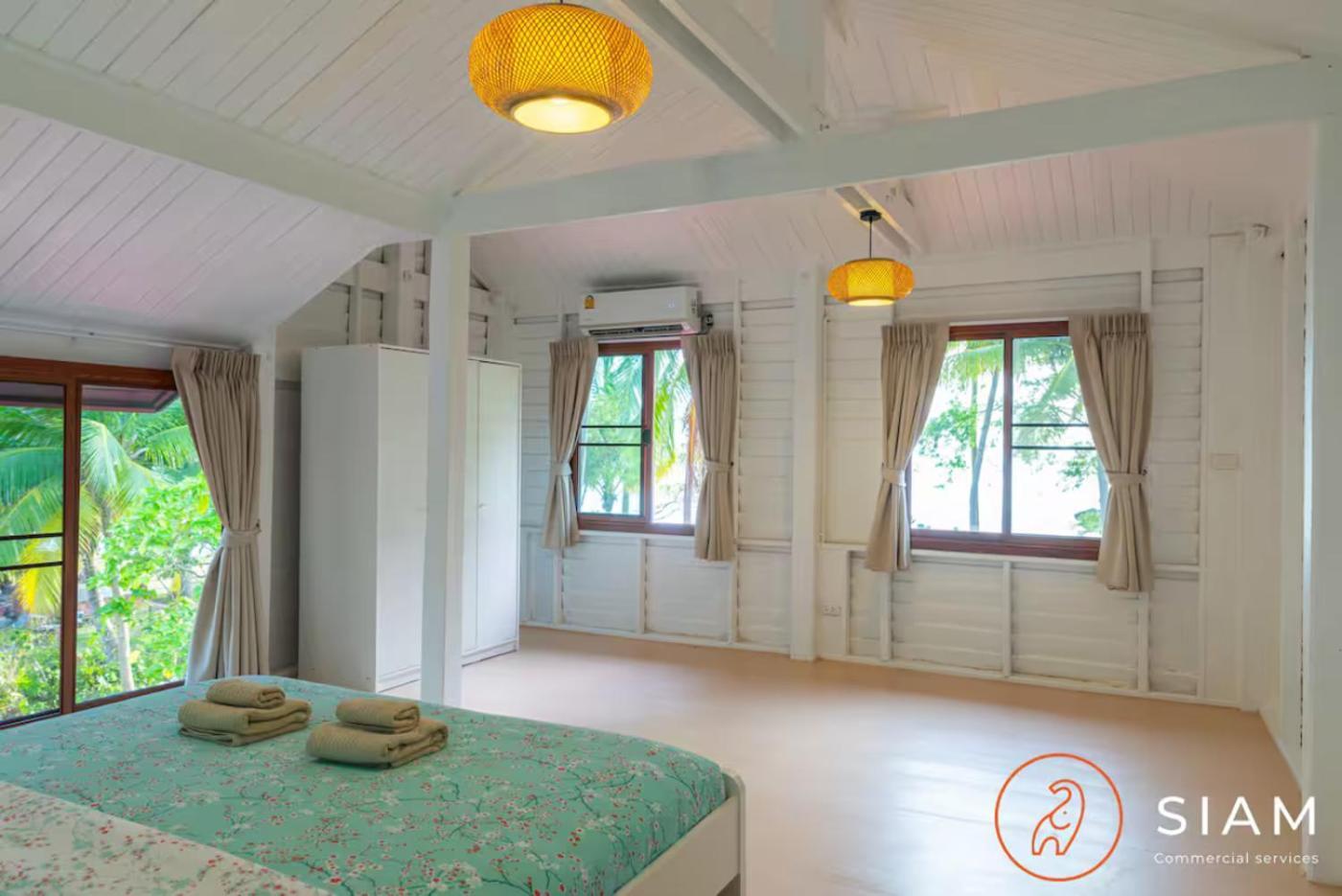 The Wooden Beach House 3Br - Sunset Beach Garden Taling Ngam  Luaran gambar