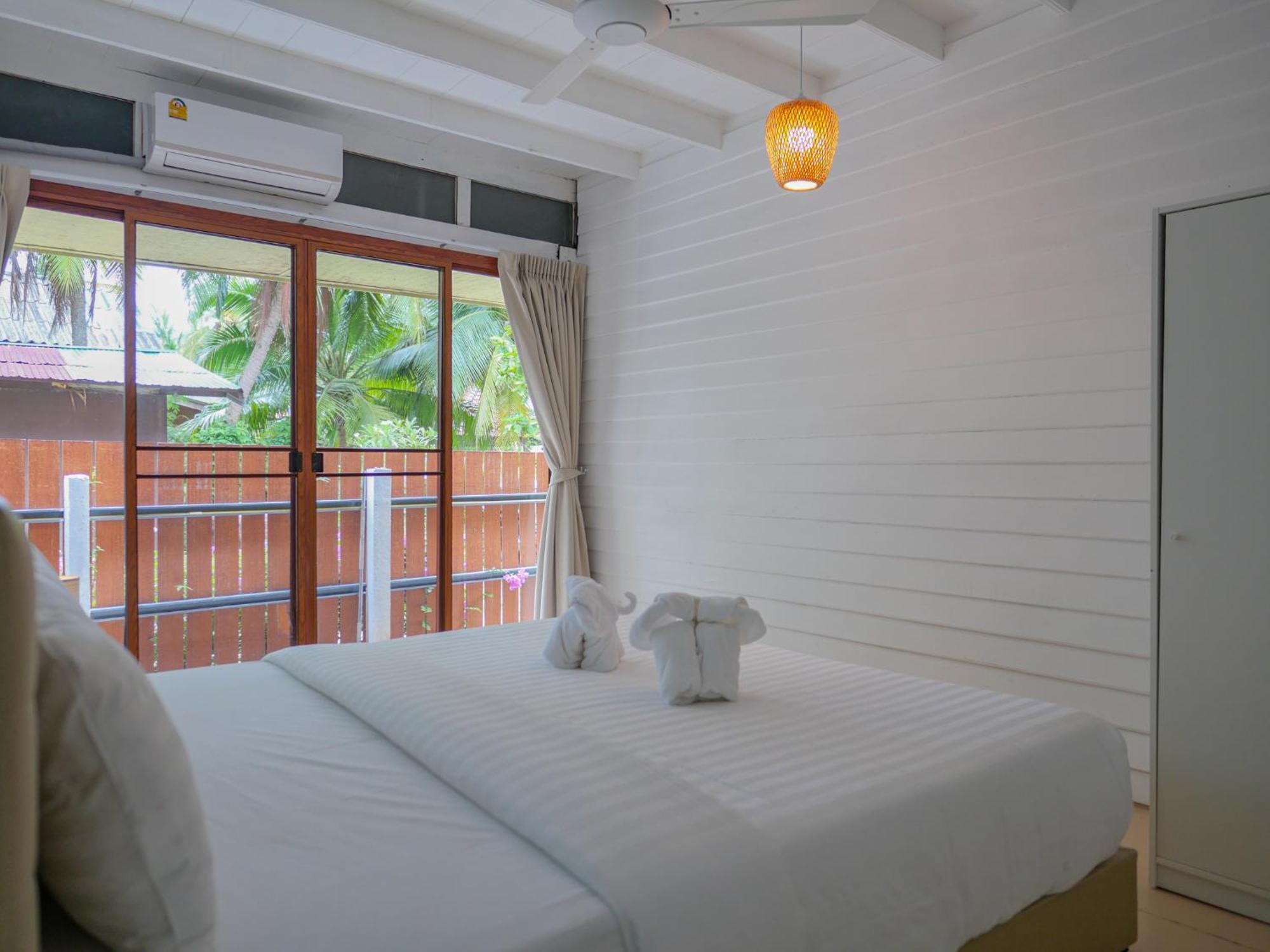 The Wooden Beach House 3Br - Sunset Beach Garden Taling Ngam  Luaran gambar