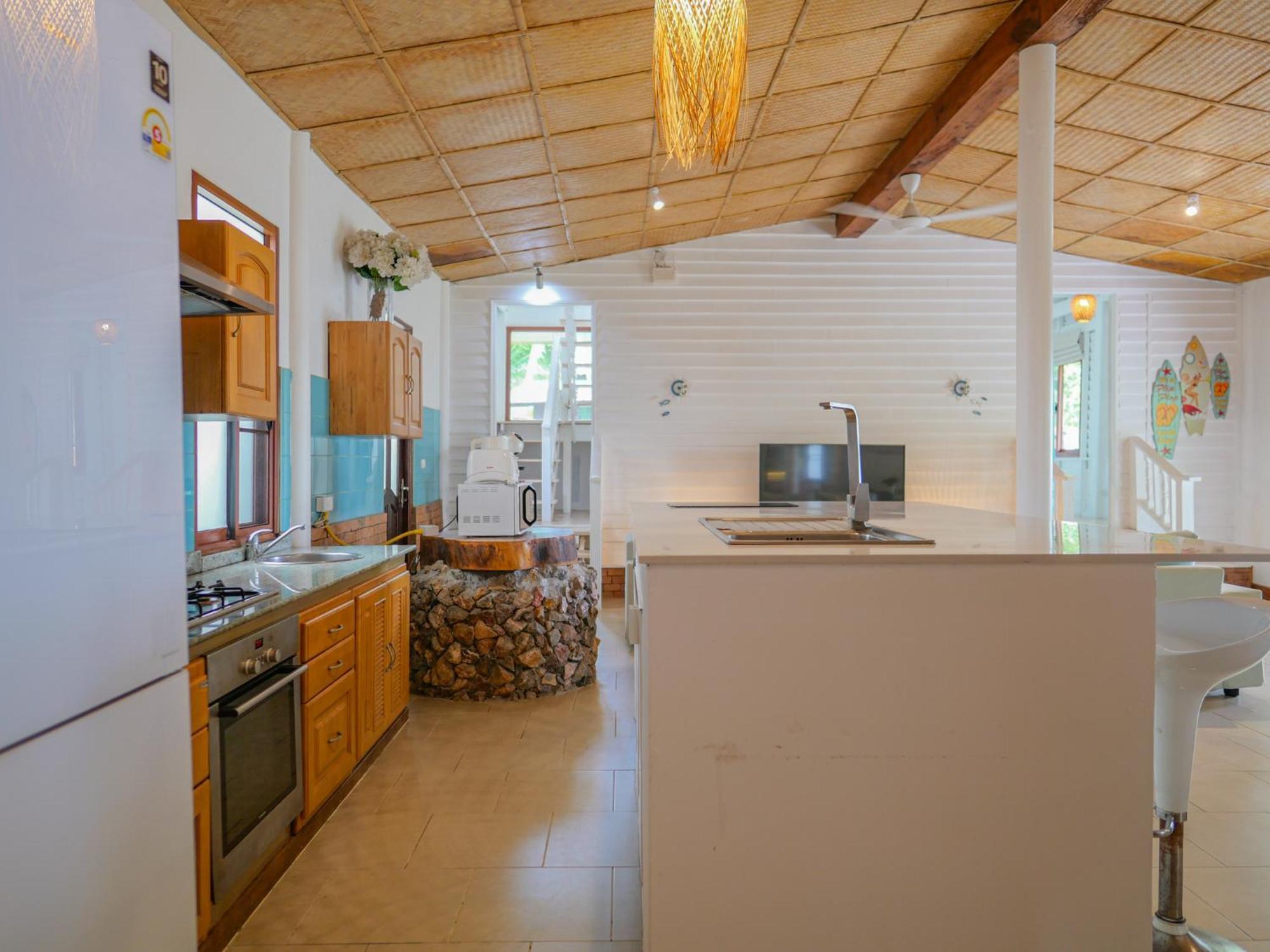 The Wooden Beach House 3Br - Sunset Beach Garden Taling Ngam  Luaran gambar